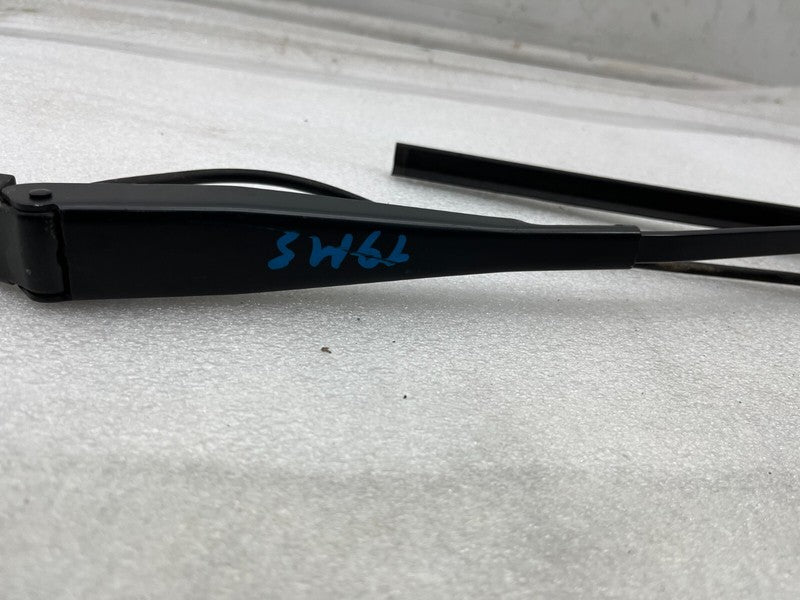 107672800C ⭕ 2017-2022 Tesla Model 3 Front Windshield Wiper Arm & Blade Left 1076728-00-C