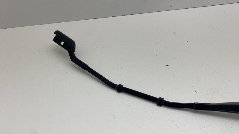 1076729 00 B ⭕ 2017-2023 Model 3 Front Passenger Side Windshield Wiper Arm Right 1076729-00-B