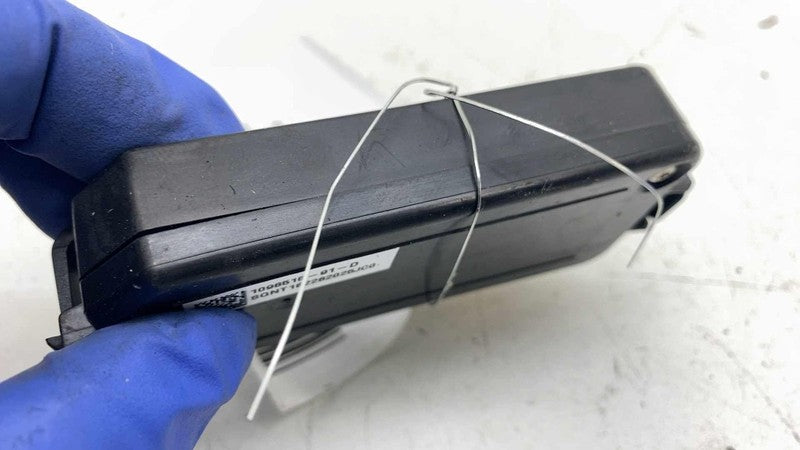 ⭕17-23 Tesla Model 3 Front Passenger Side Door Control Module Right 10