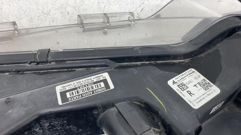 ⭕ 17-23 Model 3 M3 Front Right Foglamp Turn Signal Base Fog Light 1077