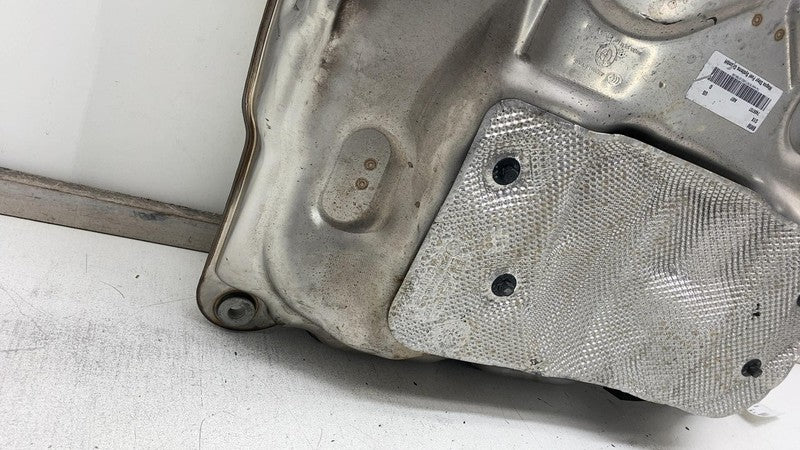 2018 2019 BMW 530e G30 Battery Cover Shiled Panel Assembly 7488707