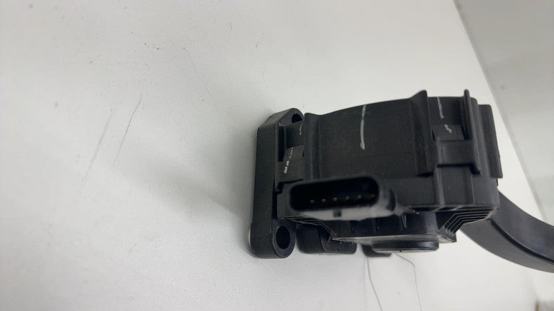 ⭕ 2017-2023 Tesla Model 3 Front Driver Accelerator Gas Pedal Throttle Sensor Pad