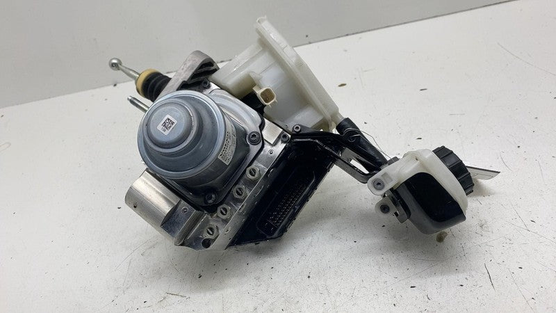 ⭕ 21-23 Polestar 2 Power Brake Booster Master Cylinder & ABS Module OE