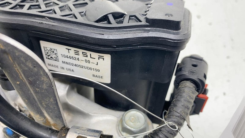 1044624-00-J ⭕ 2017-2025 Tesla Model 3 Rear Right Caliper + Brake Hose Line BASE 1044624-00-J