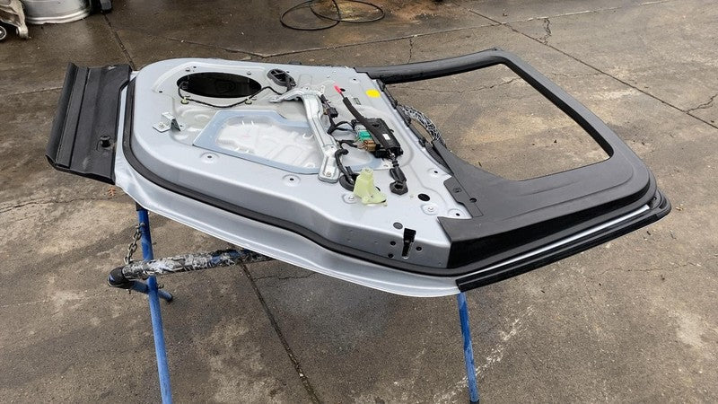 ⭕ 2022-2024 Rivian R1T Rear Passenger Side Door Shell Panel Right Silver EXP004