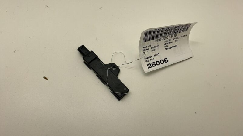 6832066-01 2021 BMW 530e G30 Smart Keyless Access Entry Antenna Sensor Control Module OEM