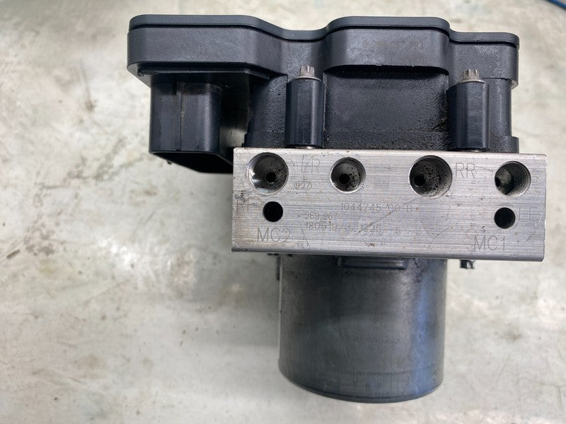 1044745 00 B ⭕ 17-23 Tesla Model 3 Y Anti-Lock Brake System ABS Pump Module Unit 1044745-00-B