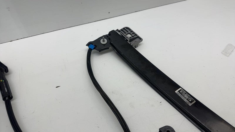 109662110F ⭕ 2017-2023 Tesla Model 3 Front Right Door Window Regulator & Motor 1096621-10-F