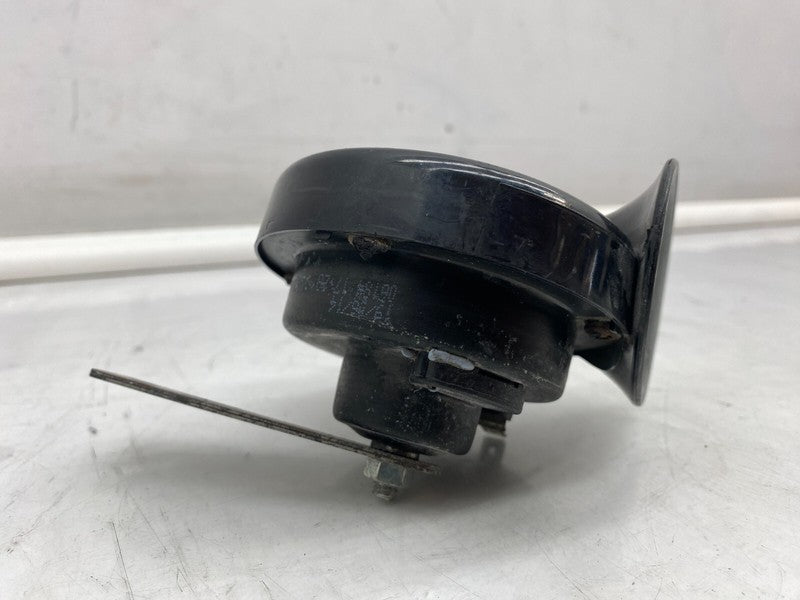 E1 0020046 ⭕ 2012-2020 Tesla Model S MS Seger Low Pitch Tone Horn 12V 410 Hertz w/ Bracket