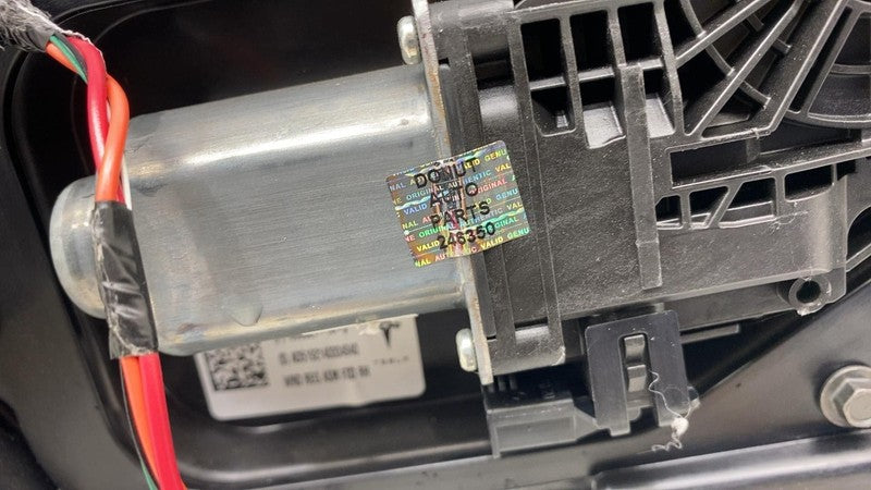 ⭕ 2017-2020 Tesla Model 3 Front Passenger Side Door Shell Panel Right 