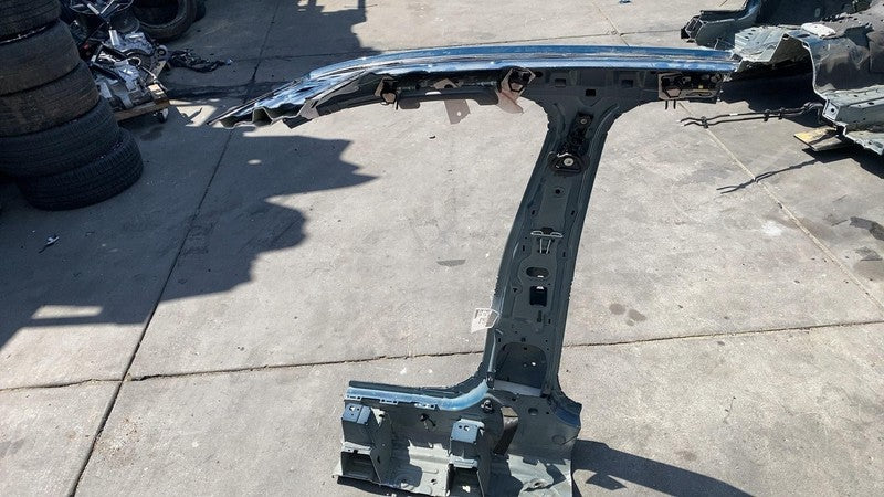 ⭕ 2024 Porsche Cayenne Right Center B-Pillar Body Rail Frame Structural Cut Out
