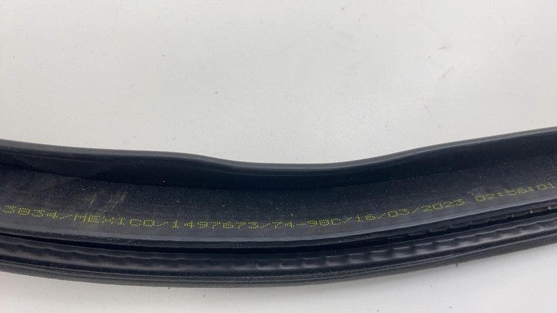 2020-2023 Tesla Model Y Front Passenger Right Door Body Weatherstrip Rubber Seal