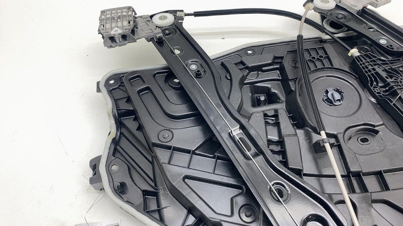 ⭕20-24 Model Y Front Right Door Window Regulator & Motor w/ Carrier 14