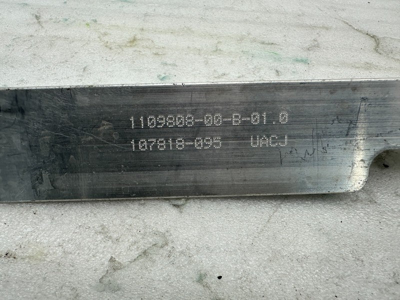 1109808-00-B ⭕ 2017-2023 Tesla Model 3 Battery Beam Bracket Holder Support Brace 1109808-00-B