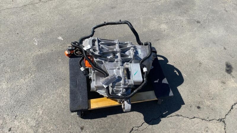 1120990 00 H 20-23 Model Y Rear Drive Unit Engine Electric Motor Low Current AWD 1120990-00-H