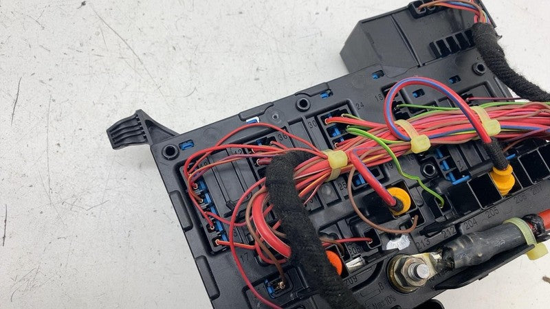 ⭕ 14-21 BMW i3 I01 Cabin Fuse Box Power Distribution Relay Module Unit