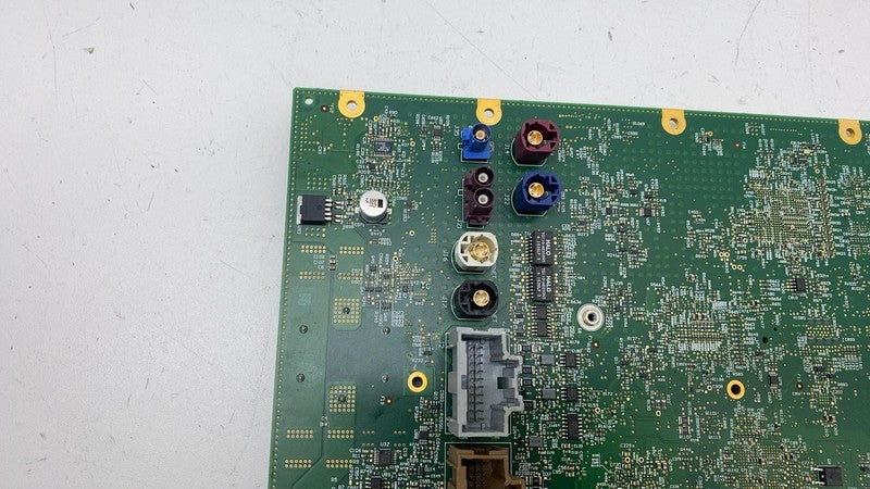 ⭕ 12-20 Tesla Model S Media Control Unit Motherboard Electronics 10554