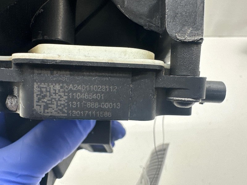 1057851001 ⭕ 16-20 Tesla Model S Front Left Bumper Air Shutter Active Louver 1057852-00-F