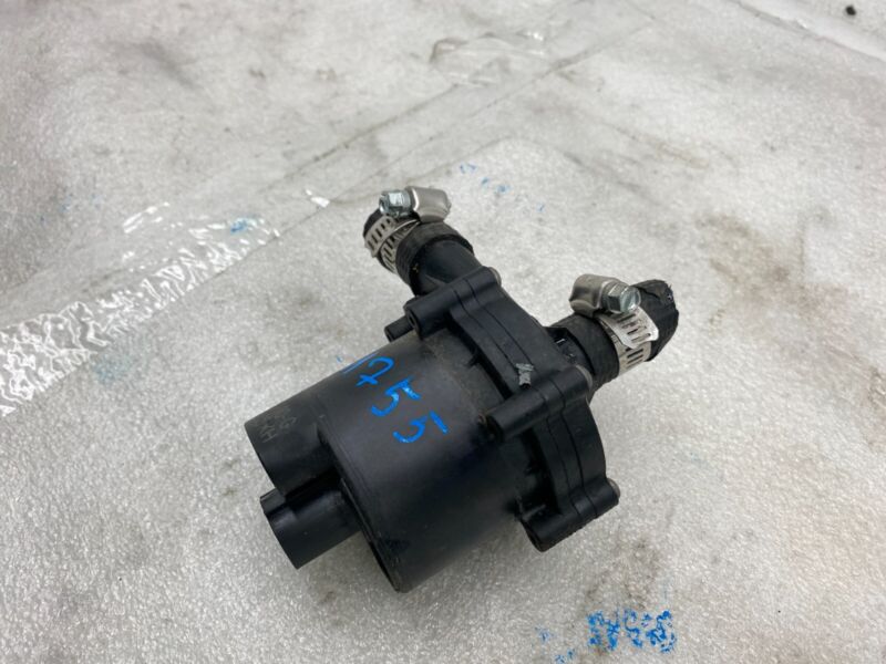 2016-2020 Tesla Model X MX Additional Auxiliary Water Pump Assembly 1054529-00-G
