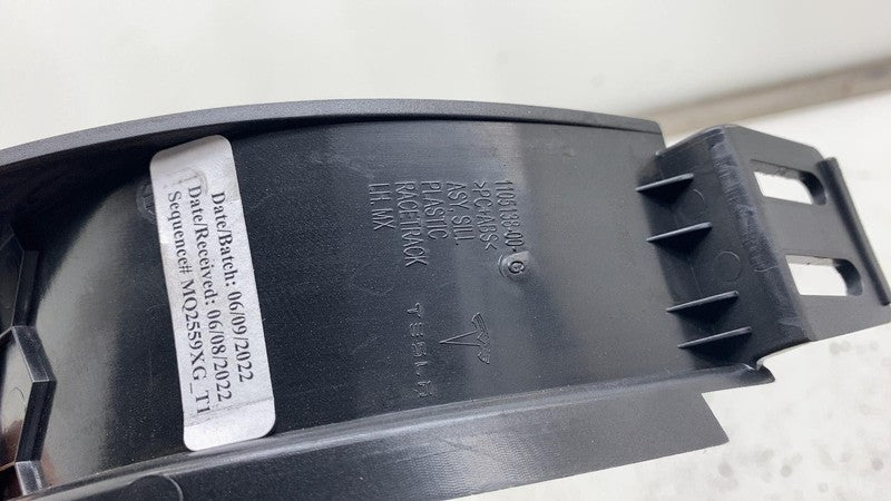 110513800G ⭕ 2016-2023 Tesla Model X Driver Side Sill Plastic Racetrack Left 1105138-00-G