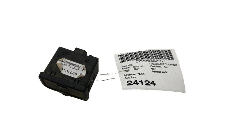 ⭕ 2014-2021 Ram ProMaster 2500 Media Hub USB Port Connector Terminal 6