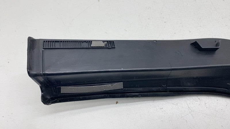 ⭕ 25-26 Tesla Model Y Rear Right Liftgate Trough Trim Cover Panel 1947