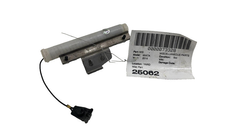 ⭕ 2006-2015 Mazda MX-5 Miata Glove Box Release Damper Assembly