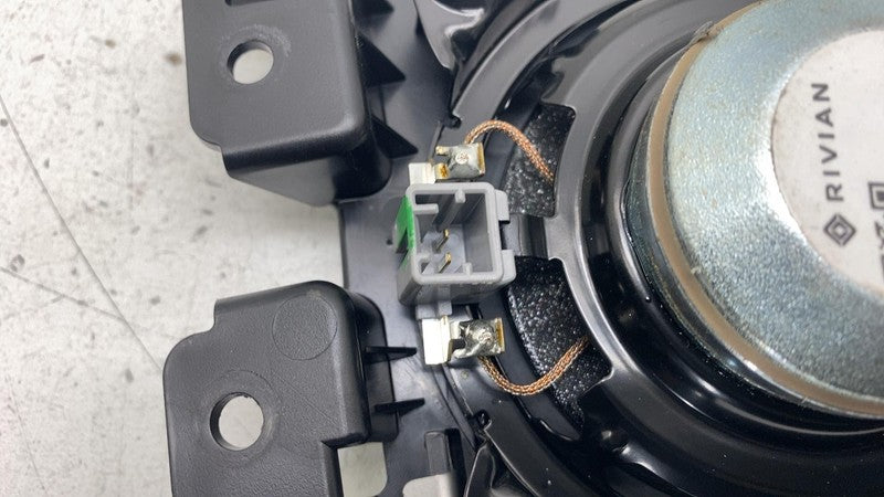 22-24 Rivian R1S R1T Speaker Tweeter Mid Range Meridian Audio Sound PT