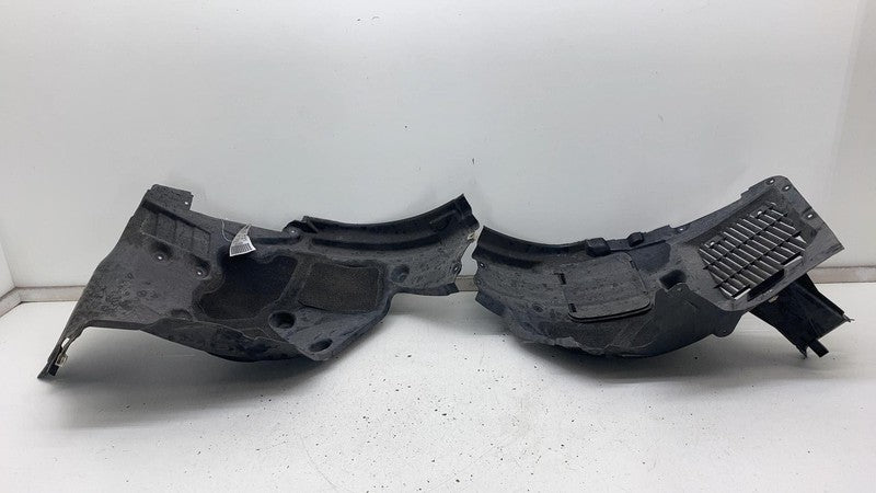 74850613 2018-2020 BMW 530E Front Passengrer Right Inner Fender Liner Splash Guard Shield