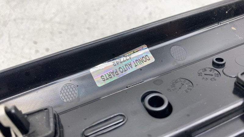 ⭕ 2021-2023 Tesla Model X Front Left Door Lower Sill Scuff Plate Carri