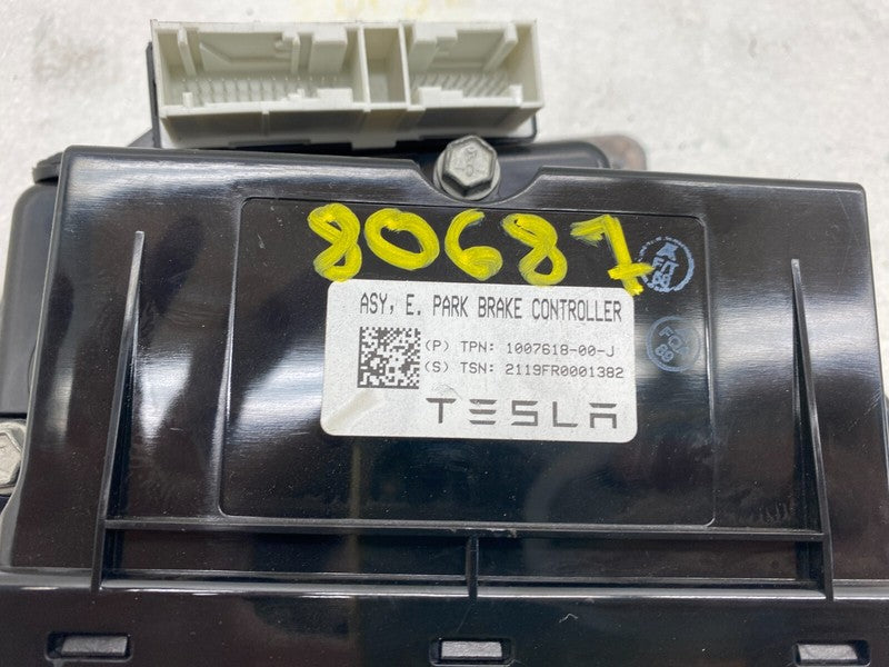 100751100A ⭕ 12-20 Model S Park Brake & Assist + Power Liftgate Control Module 1007618-00-J
