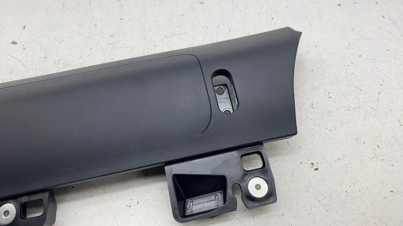 ⭕ 2025-2026 Tesla Model Y Juniper Right Passenger Side Knee Airbag 107