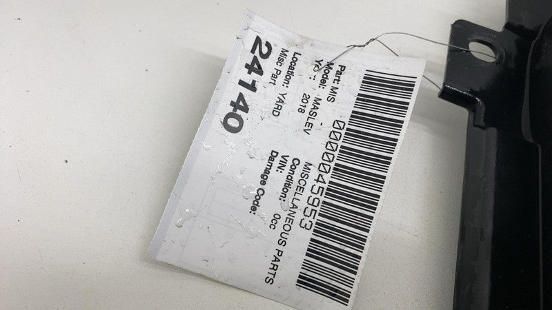 ⭕ 2017-2022 Maserati Levante Front Windshield Cowl Vent Trim Panel 670