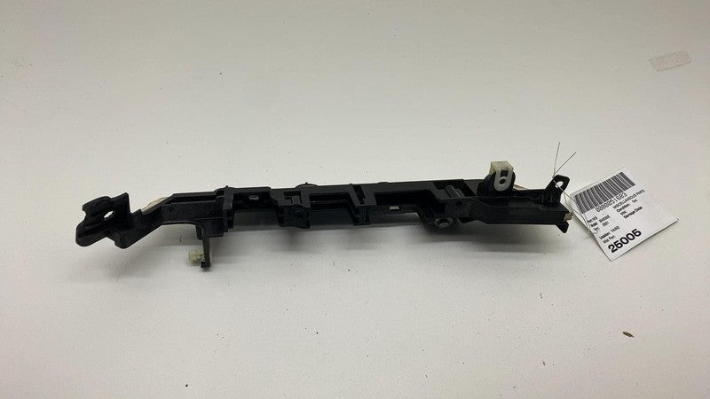 586509 10 2021 BMW 530e G30 Front Driver Side Lower Wire Wiring Guide Mount Bracket Left