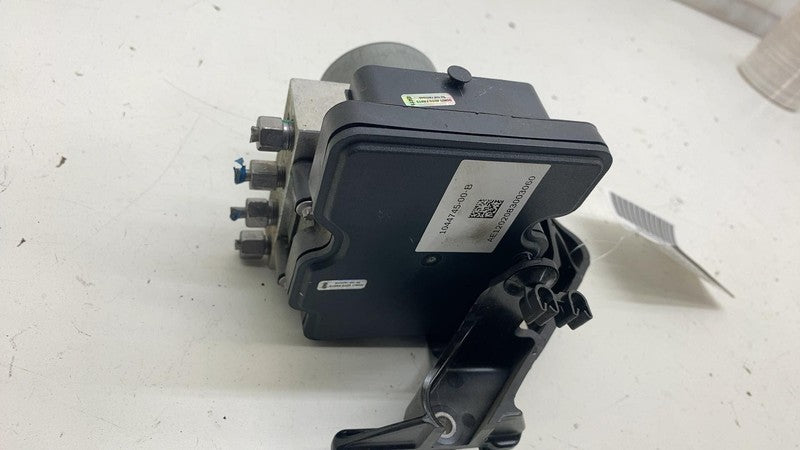 ⭕ 20-23 Model Y Anti-Lock Brake System ABS Pump Module w/ Bracket 1044
