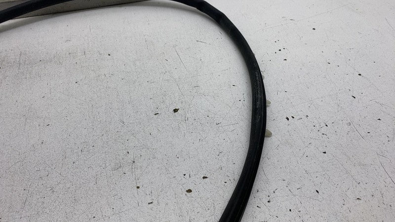 670032863 ⭕17-20 Maserati Levante Front Left Door Lower Weatherstrip Rubber Seal 670032863