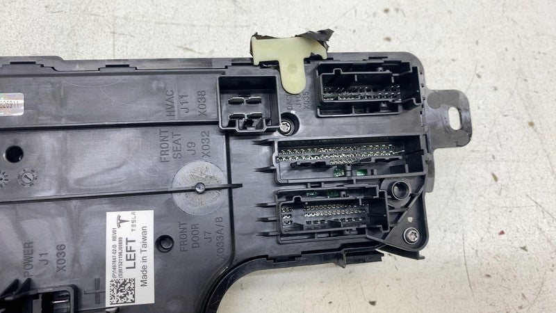 ⭕ 20-23 Model Y Front Left Frunk Low Voltage Body Controller Module 14