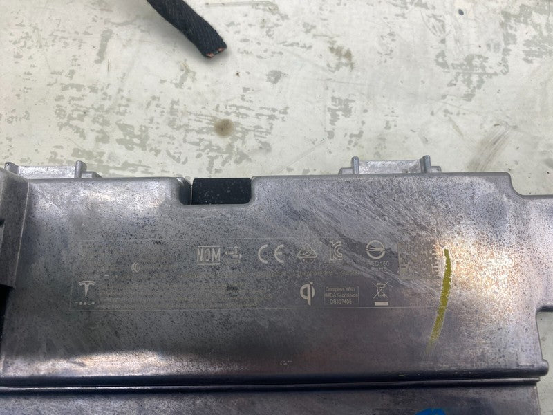 ⭕ 17-23 Model 3 Y Center Console Wireless Phone Charger Module Unit 17