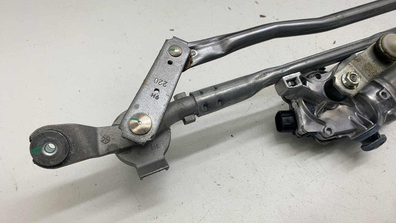 68229327AC ⭕ 2017-2025 Chrysler Pacifica Front Windshield Wiper Motor & Linkage 68229327AC