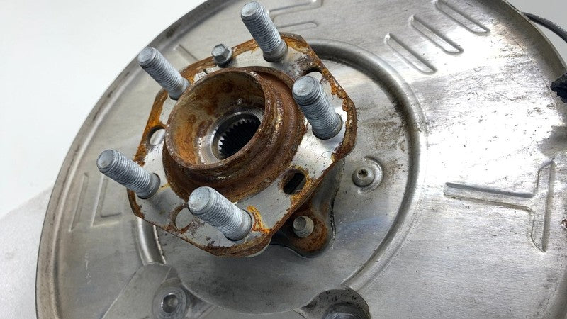 118841600F 2020-2024 Tesla Model Y Rear Right Spindle Knuckle Hub w/ ABS & Dust Shield OEM
