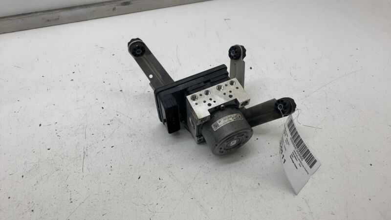 3451-6885427-01 ⭕2014-2021 BMW i3 Anti Lock Brake Pump Control Module w/ Bracket 3451-6885427-01