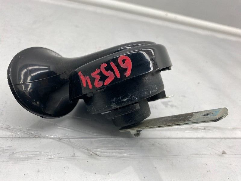 E1 0020046 ⭕ 2012-2020 Tesla Model S MS Seger Low Pitch Tone Horn 12V 410 Hertz w/ Bracket