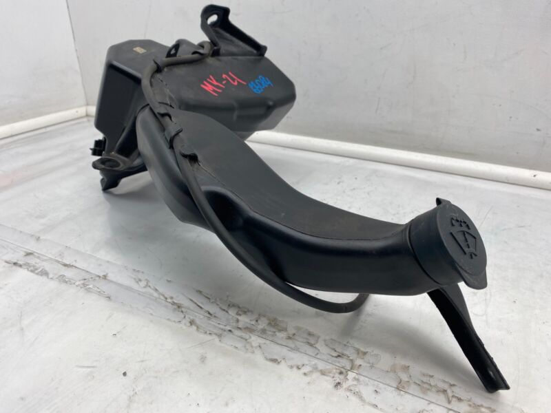 1490400 00 B 20-23 Model Y Windshield Washer System Fluid Tank Reservoir & Motor 1490400-00-B