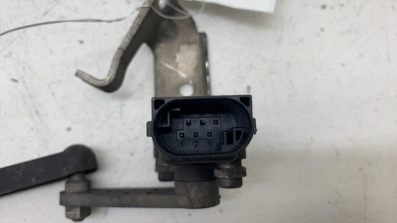 6870200 02 ⭕ 14-20 BMW i3 Rear Left Headlight Level Sensor Control Module Unit 6870200 02