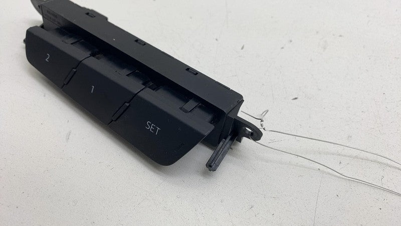 4K0 959 769 19-23 Audi E-Tron Front Left Driver Side Seat Memory Adjustment Switch 4K0959769