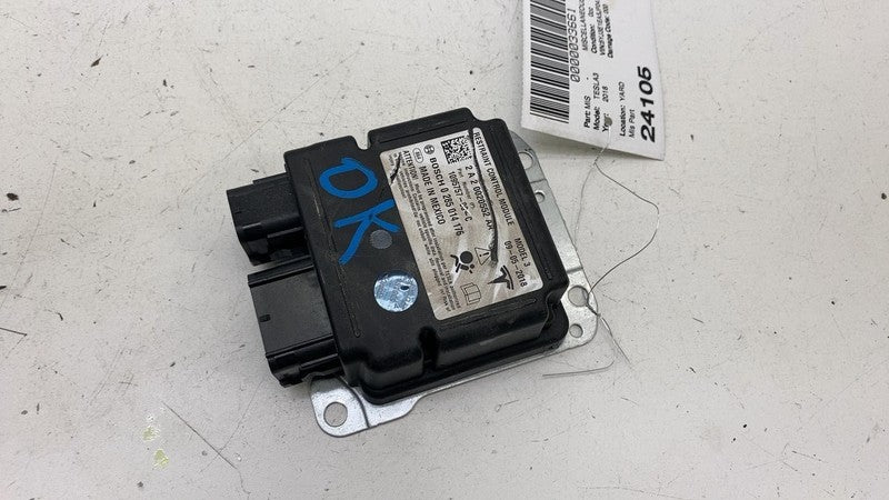 109575700C 17-23 Model 3 Safety Restraint Computer Control Module (Crash Data) 1095757-00-C