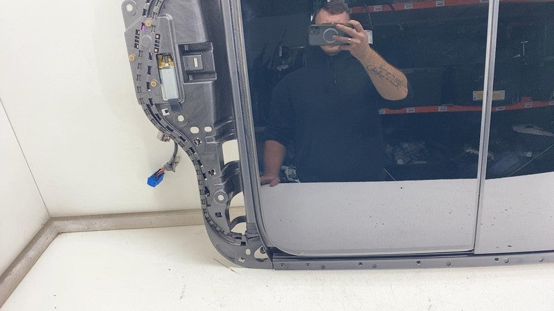 ⭕ 2017-2020 Maserati Levante Panoramic Sunroof Track Frame w/ Glass & 