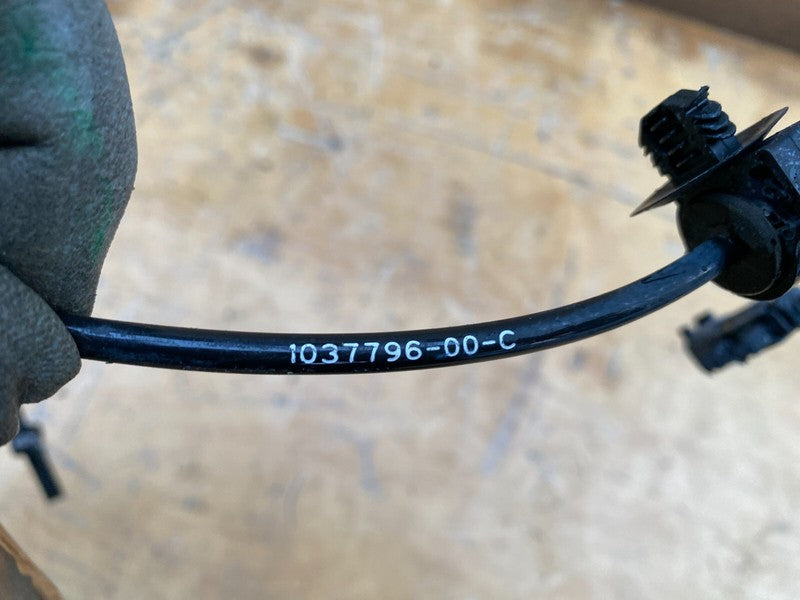 103779600C ⭕ 12-20 Model S Rear Left/Right Intelligent ABS Wheel Speed Sensor 1037796-00-C