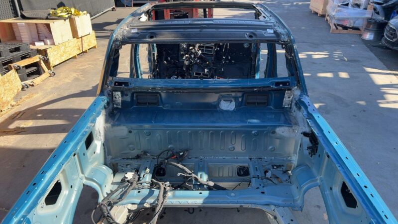 ⭕2022-2024 Rivian R1T Rear Quarter Panel Left & Right Structural Cut Blue EXP007
