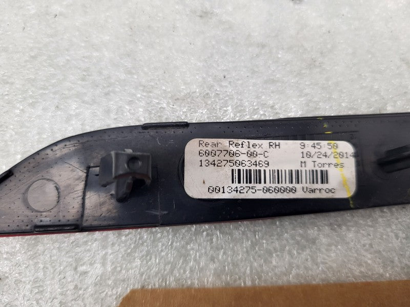 ⭕ 2012-2020 Tesla Model S Rear Right Bumper Light Reflector Lamp RH 60